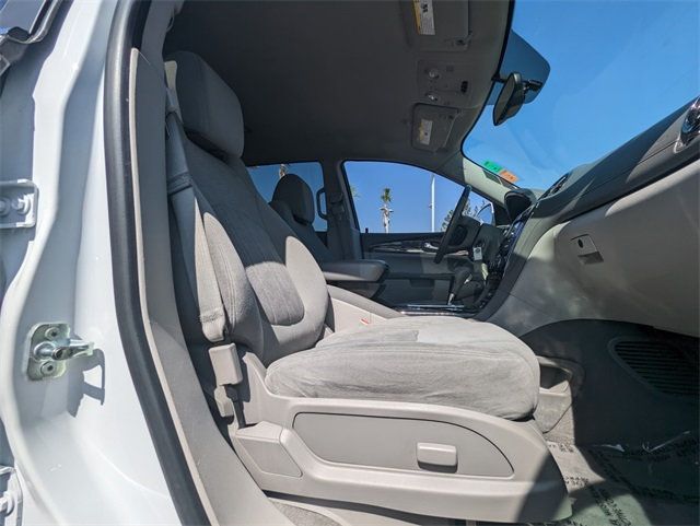2017 Buick Enclave FWD 4dr Convenience - 22134120 - 3