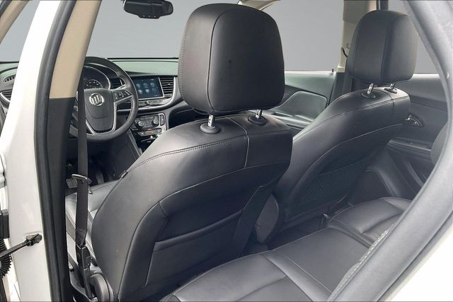 2017 Buick Encore AWD 4dr Essence - 22999469 - 18