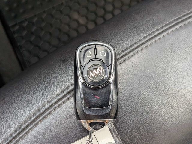 2017 Buick Encore FWD 4dr Essence - 23037808 - 29