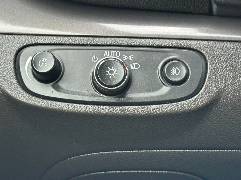 2017 Buick Encore FWD 4dr Sport Touring - 22931918 - 30