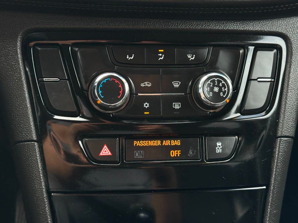 2017 Buick Encore FWD 4dr Sport Touring - 22931918 - 35