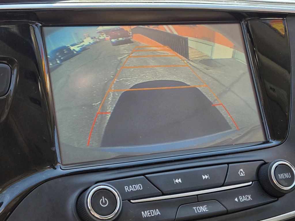 2017 Buick Envision FWD 4dr Essence - 22933243 - 17
