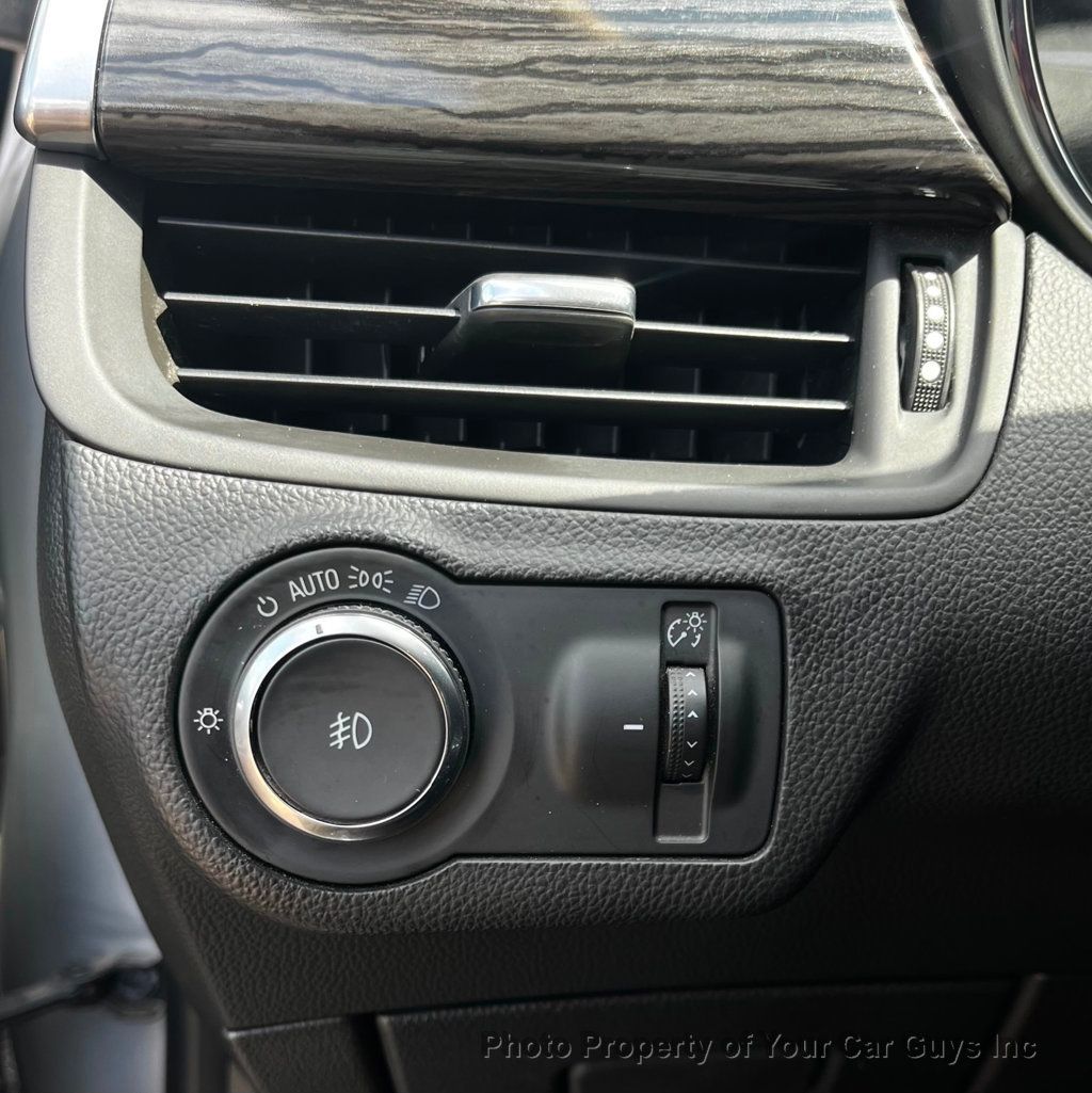 2017 Buick Envision FWD 4dr Essence - 23048761 - 21