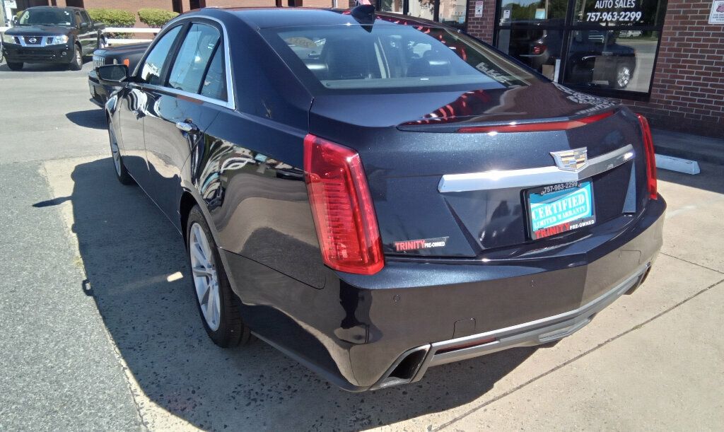 2017 Cadillac CTS Sedan photo 2
