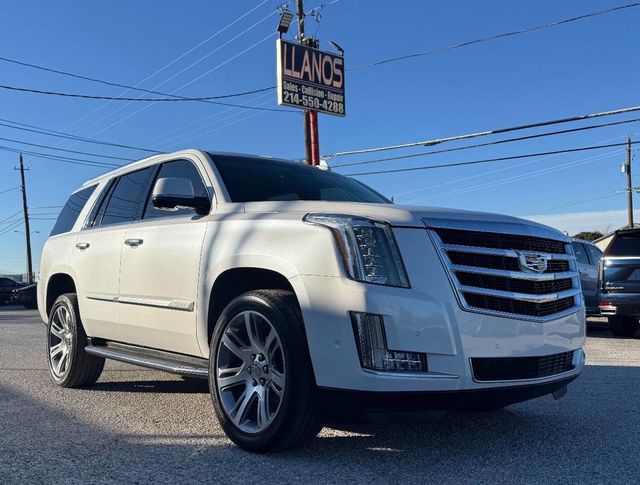2017 Cadillac Escalade 2WD 4dr Luxury - 22952392 - 0