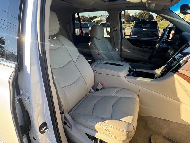 2017 Cadillac Escalade 2WD 4dr Luxury - 22952392 - 12