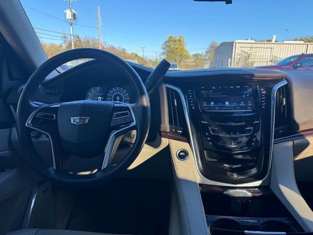 2017 Cadillac Escalade 2WD 4dr Luxury - 22952392 - 19