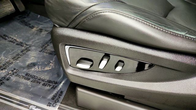 2017 Cadillac Escalade 2WD 4dr Premium Luxury - 23003953 - 11