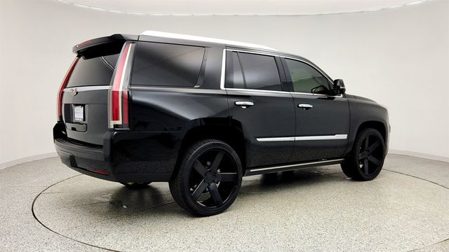 2017 Cadillac Escalade 4dr Premium Luxury w/ Power Retractable Running Boards - 23003953 - 4