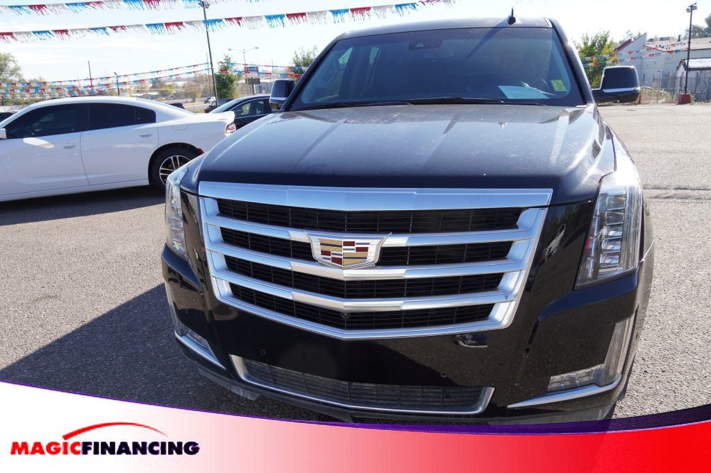 2017 Cadillac Escalade 4WD 4dr Luxury - 22664028 - 0