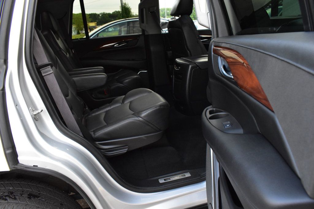 2017 Cadillac Escalade 4WD 4dr Luxury - 22919802 - 22