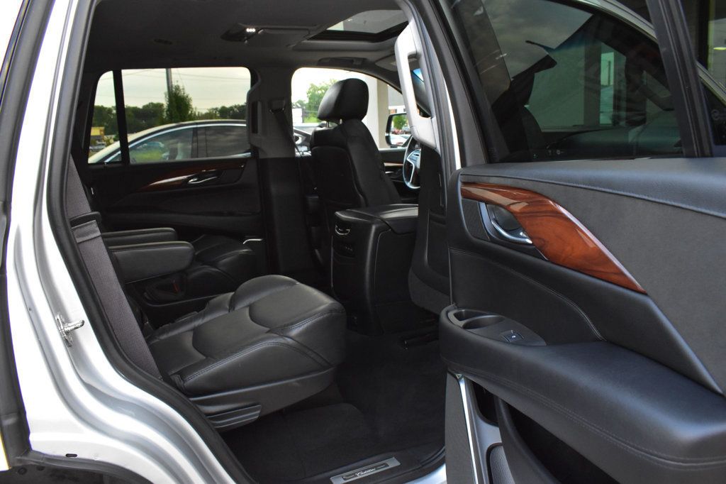 2017 Cadillac Escalade 4WD 4dr Luxury - 22919802 - 24