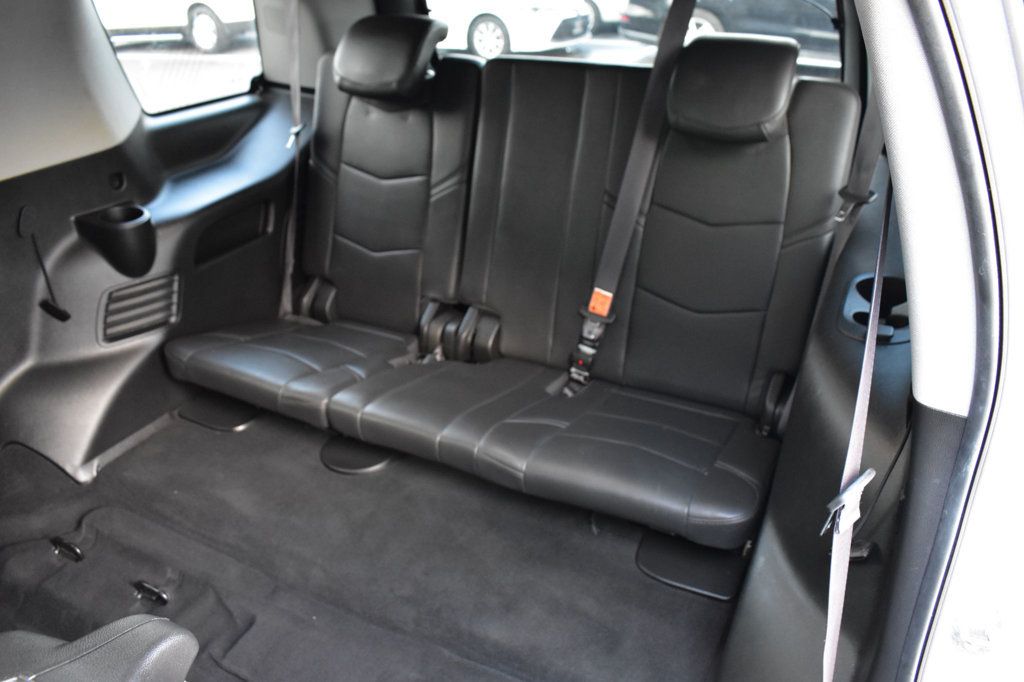 2017 Cadillac Escalade 4WD 4dr Luxury - 22919802 - 26