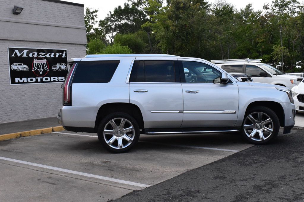 2017 Cadillac Escalade 4WD 4dr Luxury - 22919802 - 3