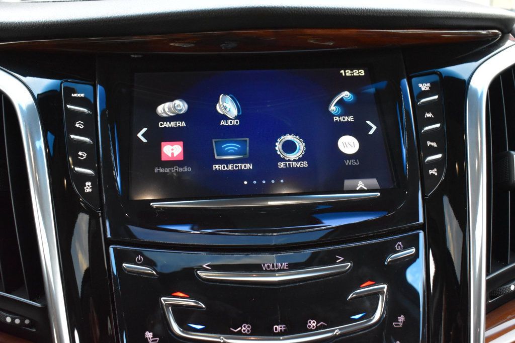 2017 Cadillac Escalade 4WD 4dr Luxury - 22919802 - 41
