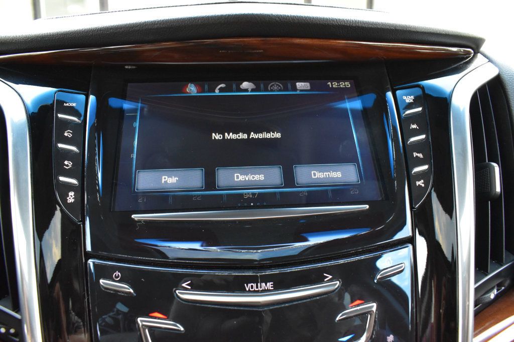 2017 Cadillac Escalade 4WD 4dr Luxury - 22919802 - 45