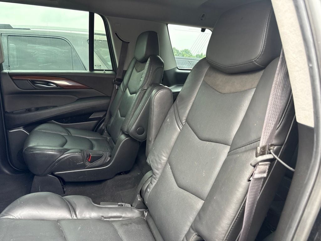 2017 Cadillac Escalade 4WD 4dr Luxury - 23067099 - 4