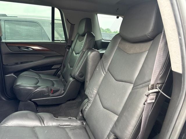 2017 Cadillac Escalade 4WD 4dr Luxury - 23067099 - 4