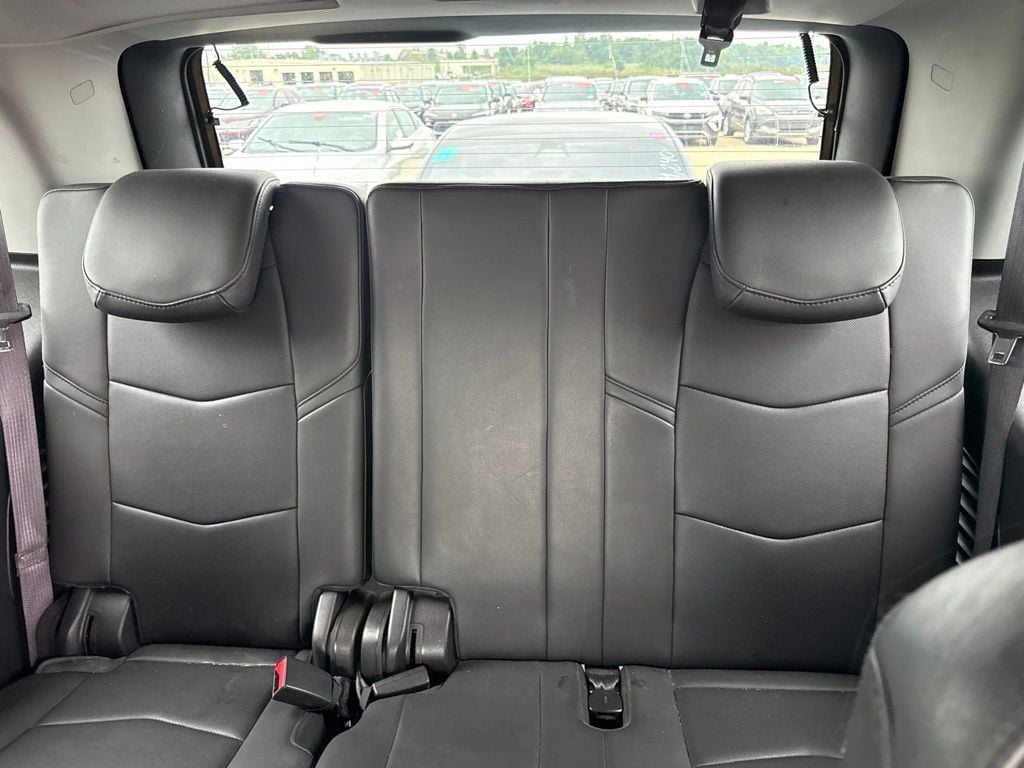 2017 Cadillac Escalade 4WD 4dr Luxury - 23067099 - 6