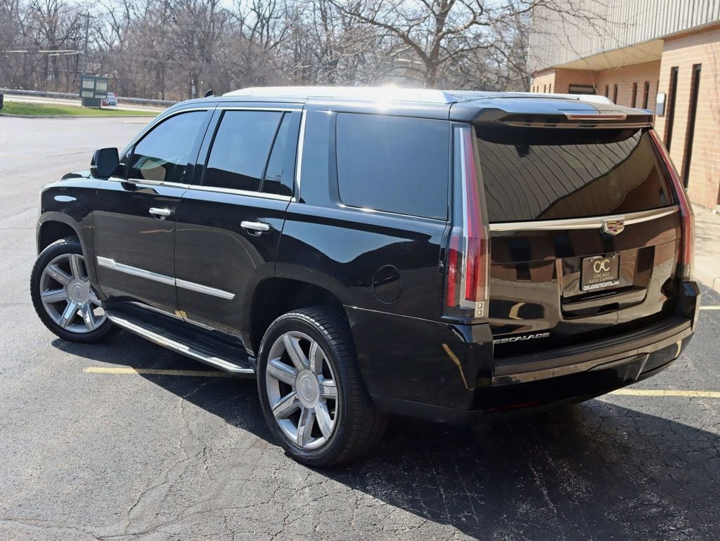 2017 Cadillac Escalade 4WD 4dr Luxury - 23005804 - 9