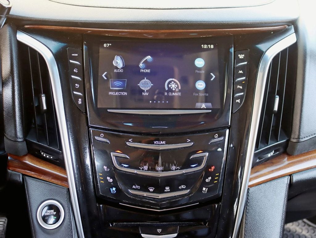 2017 Cadillac Escalade 4WD 4dr Luxury - 23005804 - 13