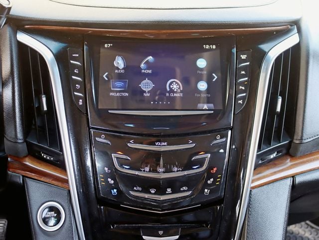 2017 Cadillac Escalade 4WD 4dr Luxury - 23005804 - 13