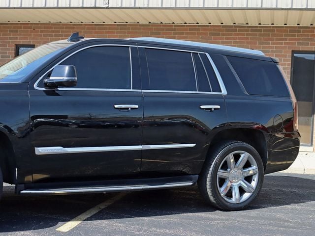 2017 Cadillac Escalade 4WD 4dr Luxury - 23005804 - 1