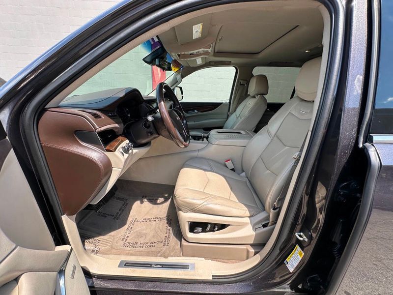 2017 Cadillac Escalade 4WD 4dr Luxury - 22875056 - 15