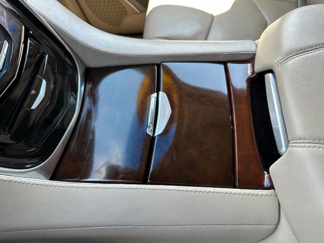 2017 Cadillac Escalade 4WD 4dr Luxury - 22875056 - 42