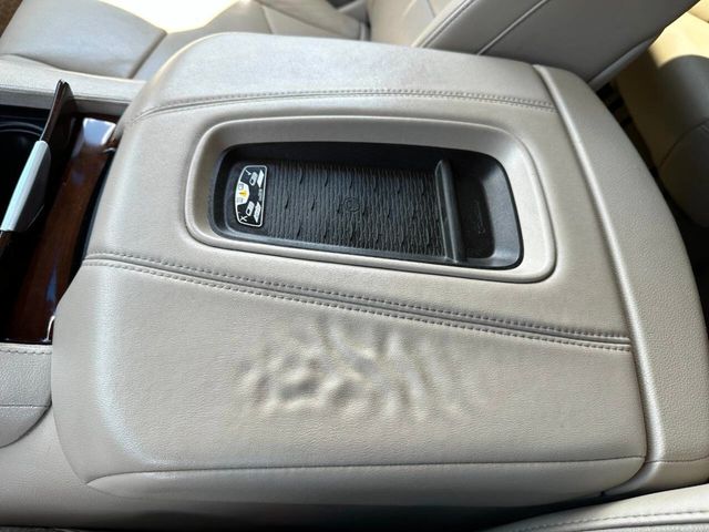 2017 Cadillac Escalade 4WD 4dr Luxury - 22875056 - 44