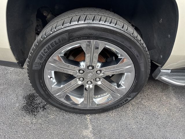2017 Cadillac Escalade 4WD 4dr Luxury - 22907896 - 10