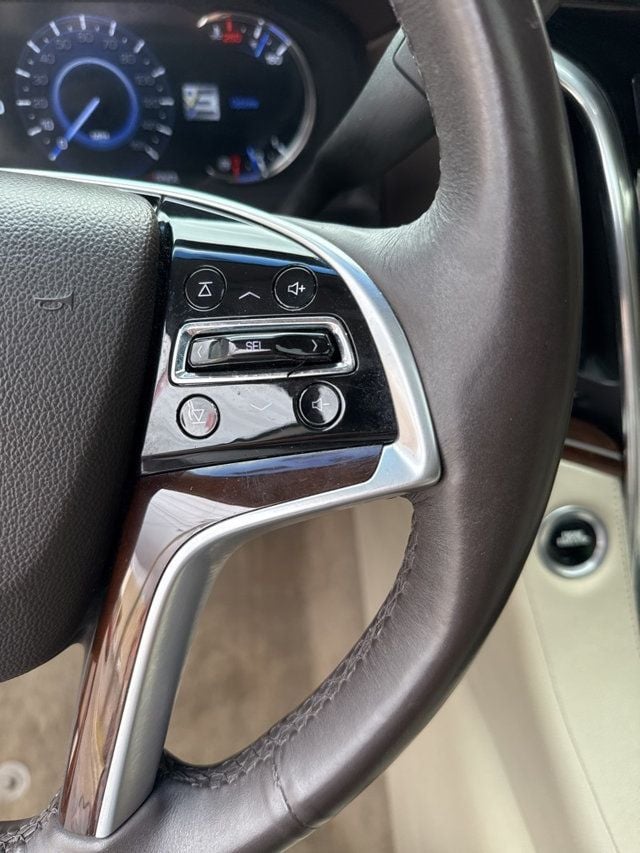 2017 Cadillac Escalade 4WD 4dr Luxury - 22907896 - 33