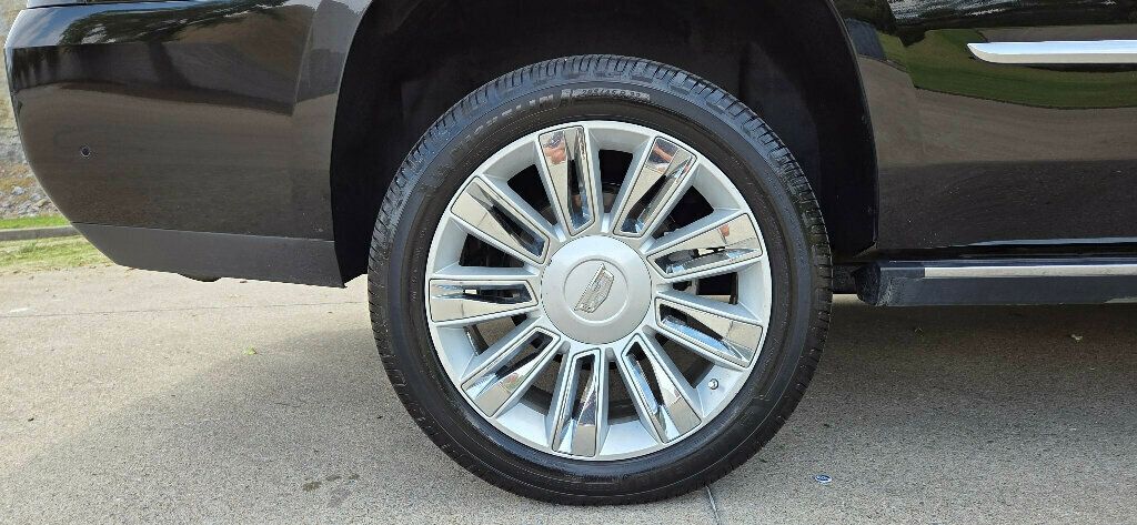 2017 Cadillac Escalade 4WD 4dr Platinum - 22910088 - 46