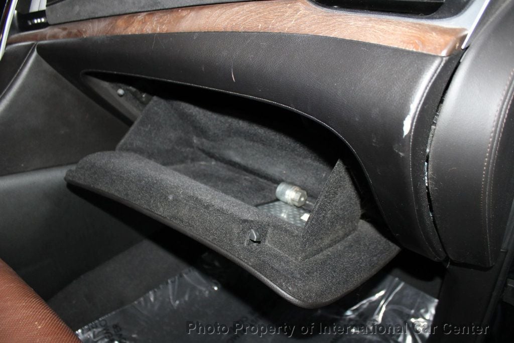 2017 Cadillac Escalade 4WD 4dr Premium Luxury - 22929133 - 44