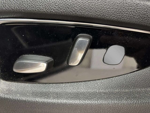 2017 Cadillac Escalade 4WD 4dr Premium Luxury - 22952543 - 10