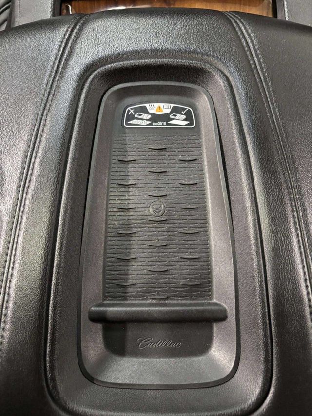 2017 Cadillac Escalade 4WD 4dr Premium Luxury - 22952543 - 36