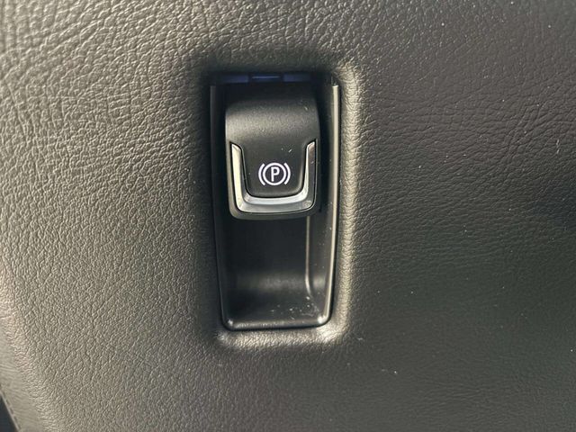 2017 Cadillac Escalade 4WD 4dr Premium Luxury - 22952543 - 47