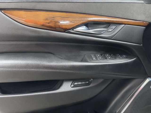 2017 Cadillac Escalade 4WD 4dr Premium Luxury - 22952543 - 7
