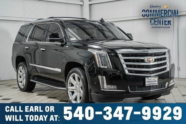 2017 Cadillac Escalade ESCALADE * 6.2 V8 * NAVIGATION * SUNROOF * LOCAL TRADE - 22016949 - 0