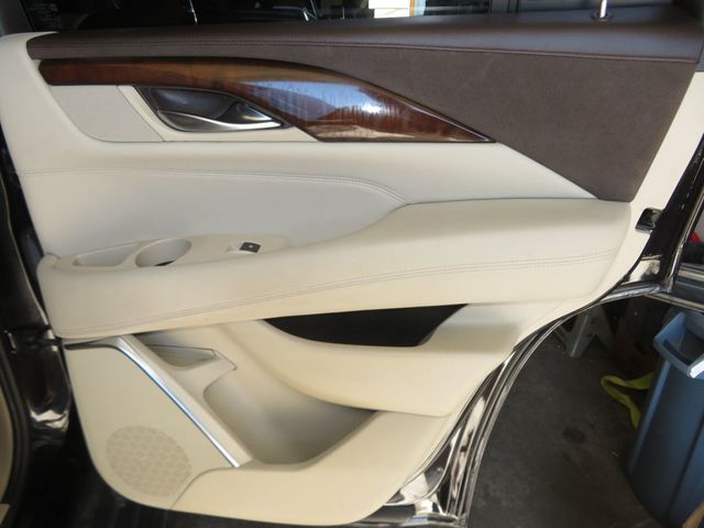 2017 Cadillac Escalade EXTRA CLEAN ESCALADE 3RD ROW SEAT LOW MILES 2 OWNER BLK BEAUTY  - 22938570 - 26