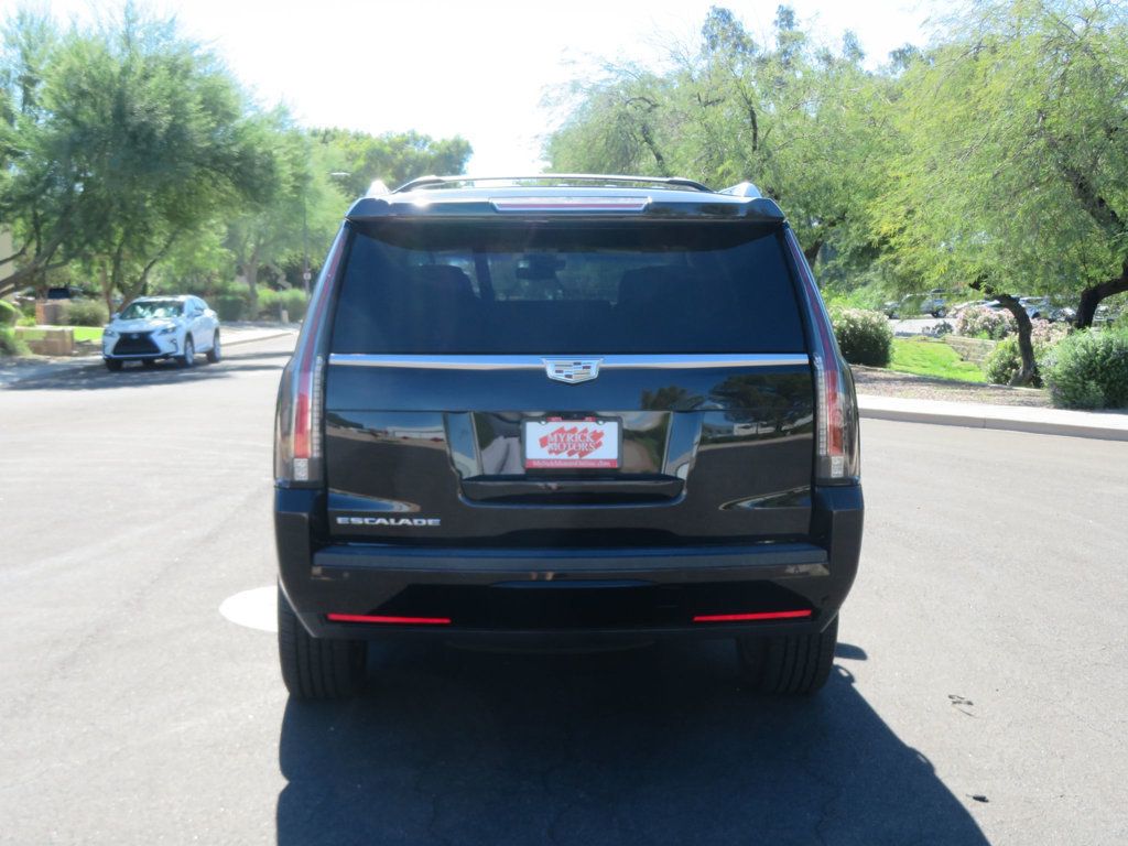 2017 Cadillac Escalade EXTRA CLEAN ESCALDE 3RD ROW SEAT LOW MILES 2 OWNER BLACK BEAUTY  - 22938570 - 11