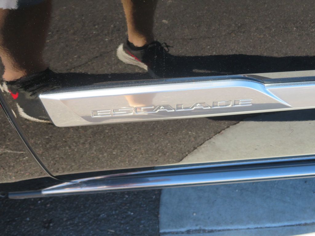 2017 Cadillac Escalade EXTRA CLEAN ESCALDE 3RD ROW SEAT LOW MILES 2 OWNER BLACK BEAUTY  - 22938570 - 12