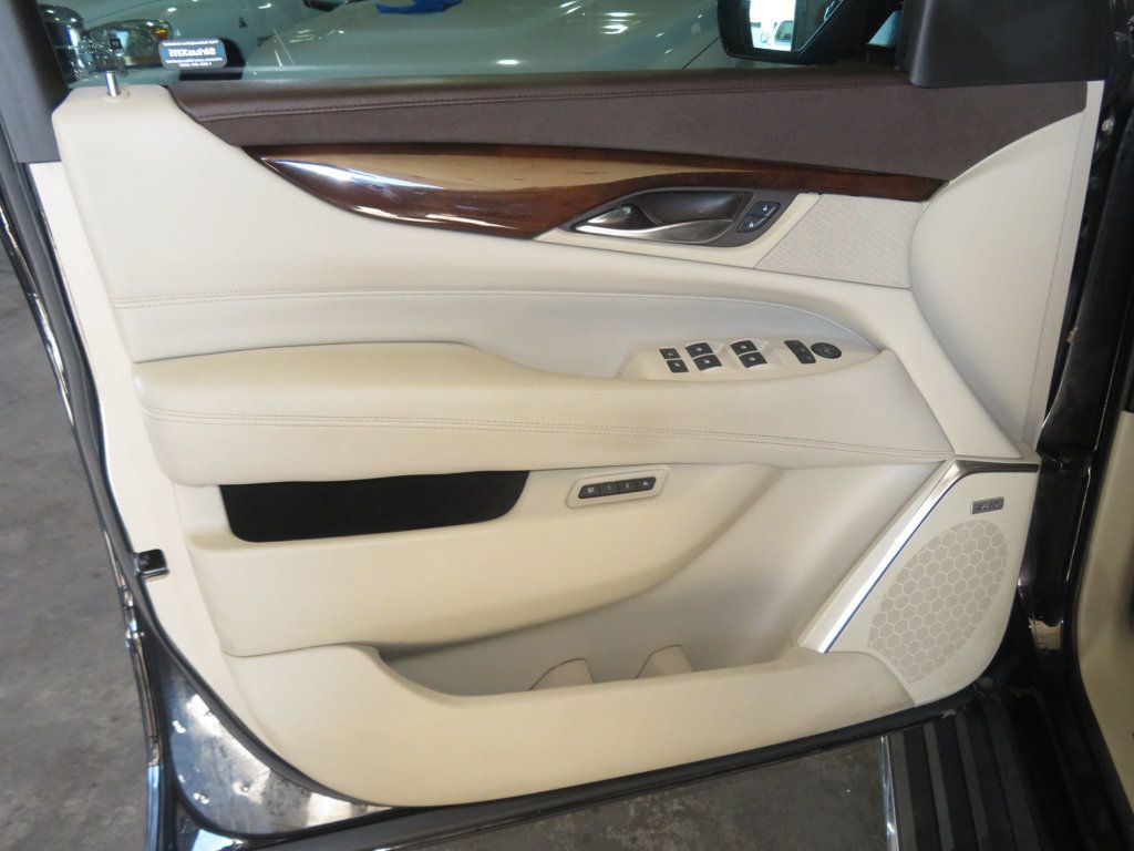 2017 Cadillac Escalade EXTRA CLEAN ESCALDE 3RD ROW SEAT LOW MILES 2 OWNER BLACK BEAUTY  - 22938570 - 14