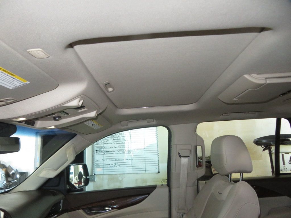 2017 Cadillac Escalade EXTRA CLEAN ESCALDE 3RD ROW SEAT LOW MILES 2 OWNER BLACK BEAUTY  - 22938570 - 19