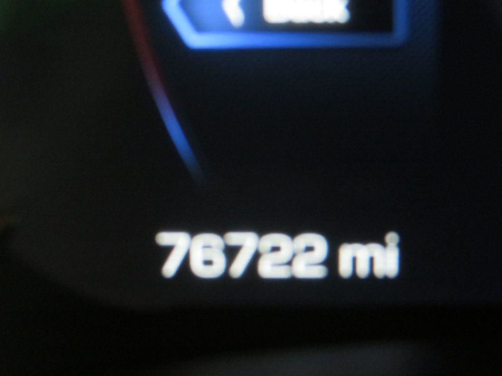 2017 Cadillac Escalade EXTRA CLEAN ESCALDE 3RD ROW SEAT LOW MILES 2 OWNER BLACK BEAUTY  - 22938570 - 42