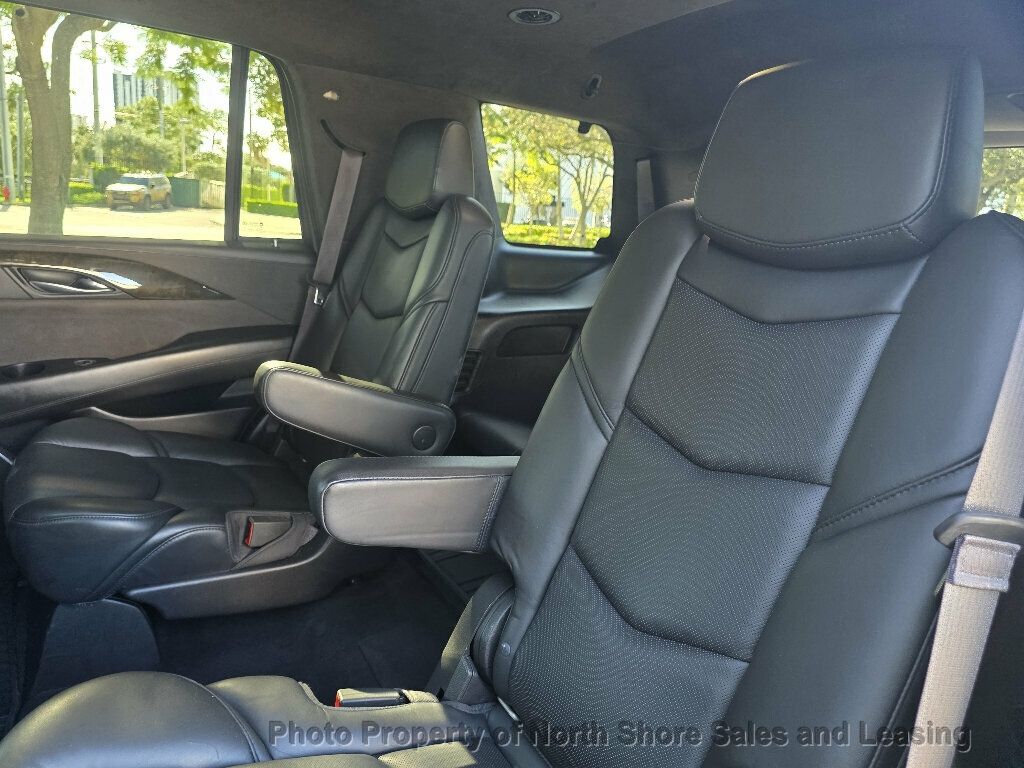 2017 Cadillac Escalade One Owner - 23091358 - 30