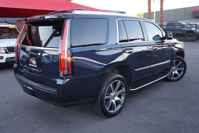 2017 Cadillac Escalade PREMIUM LUXUXRY, 4X4, PREMIUM WHEELS, MOON ROOF, 3RD ROW SEATING - 23100112 - 5