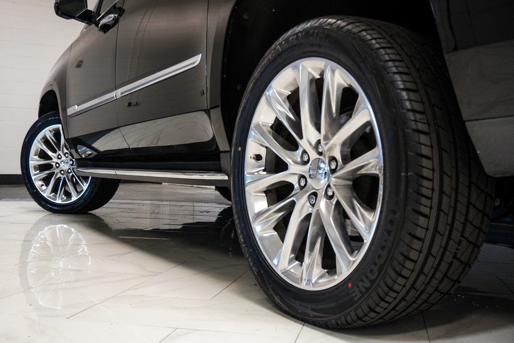2017 Cadillac Escalade ESV Luxury photo 8