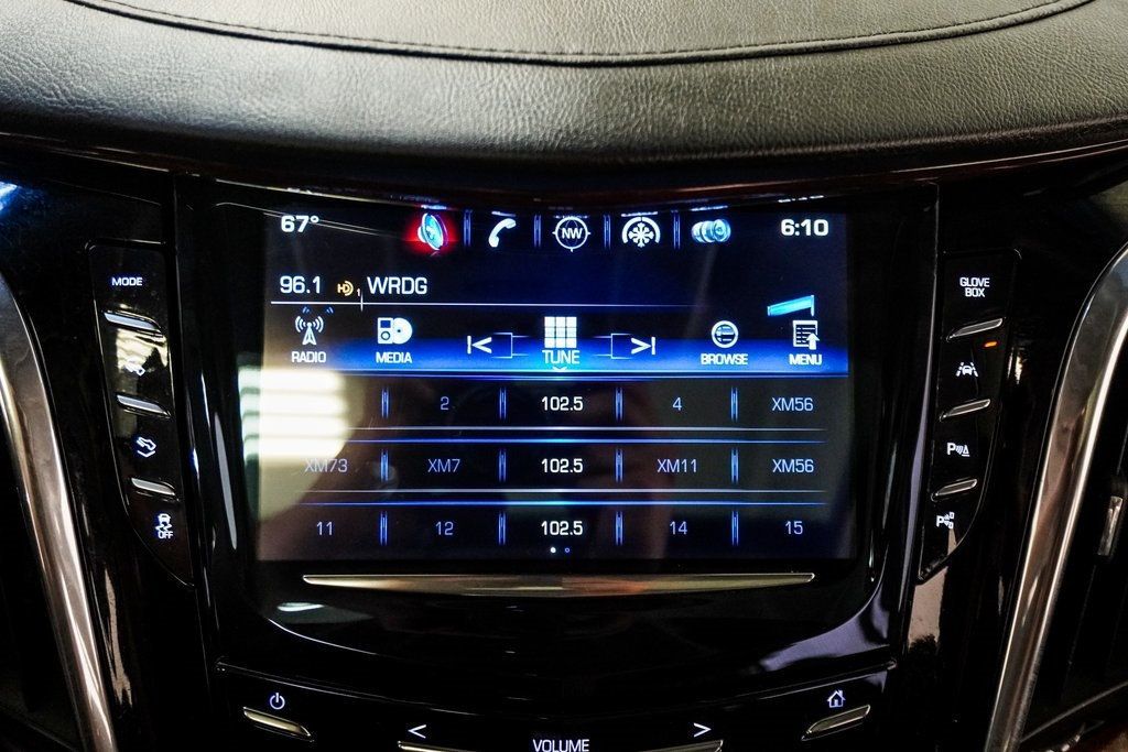 2017 Cadillac Escalade ESV Luxury photo 34
