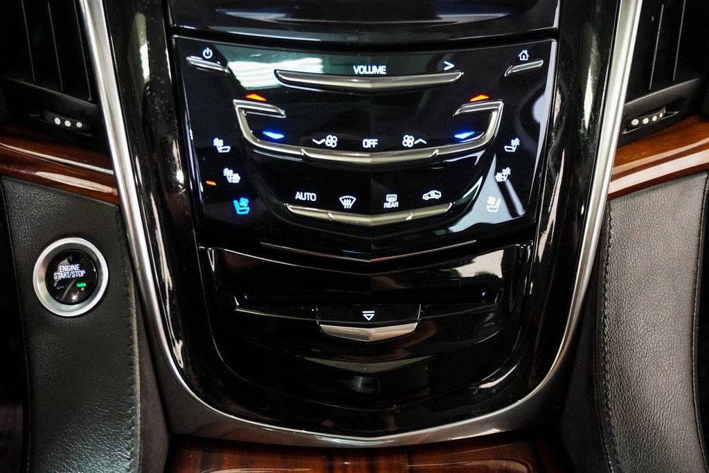 2017 Cadillac Escalade ESV Luxury photo 35